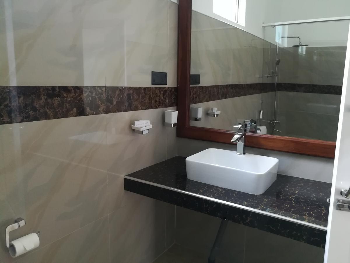 Margosa Lake Resort Анурадхапура Екстериор снимка