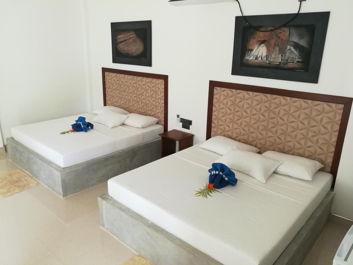 Margosa Lake Resort Анурадхапура Екстериор снимка